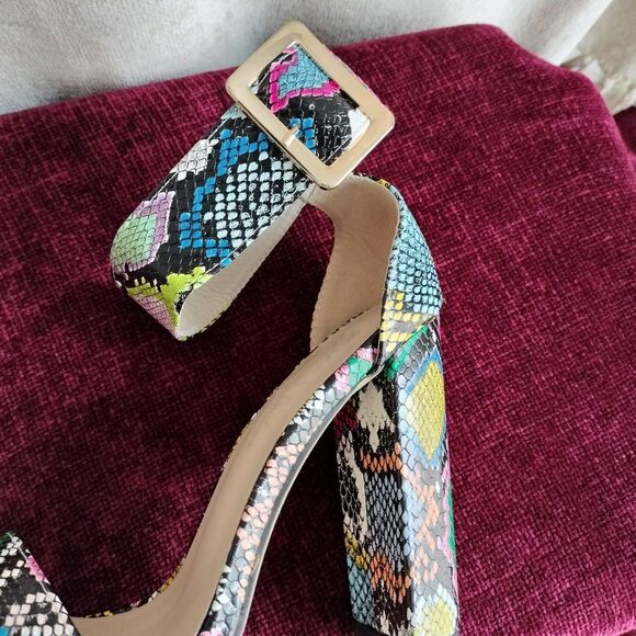 Women's Multicolor Snakeskin Ankle Strap Block Heel Sandal Size 39 - Picture 9 of 9